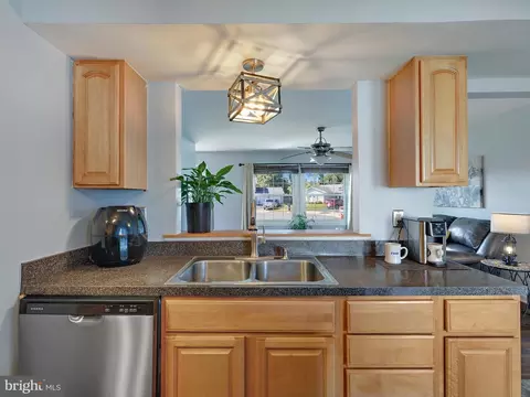 1908 Stonehearth Ct, Severn, MD 21144 photo 17