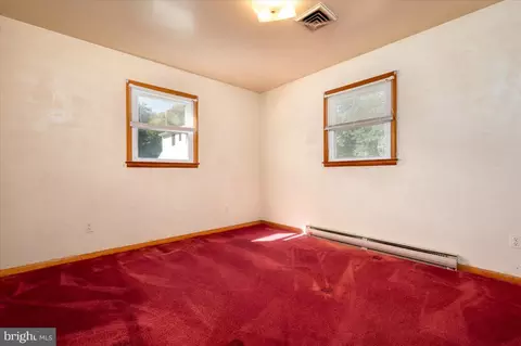 Bedroom - 1872 Cedar Rd, Pasadena, MD 21122 photo 4 of 4