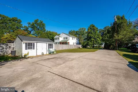 Exterior - 1872 Cedar Rd, Pasadena, MD 21122 photo 3 of 15