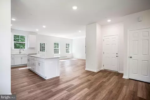 Entry Way - 404 Warwick, Edgewater, MD 21037 photo 1 of 10