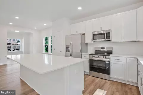 Kitchen - 404 Warwick, Edgewater, MD 21037 photo 1 of 1
