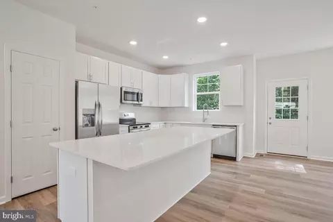 Other - 404 Warwick, Edgewater, MD 21037 photo 3 of 30