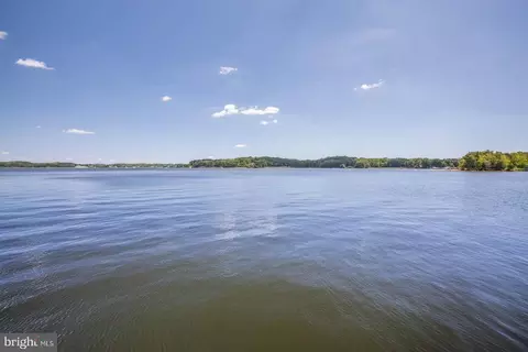View/Area - 404 Warwick, Edgewater, MD 21037 photo 1 of 7
