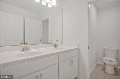Entry Way - 404 Warwick, Edgewater, MD 21037 photo 8 of 10