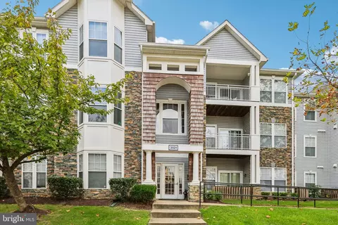 3521 Piney Woods Pl #F304, Laurel, MD 20724