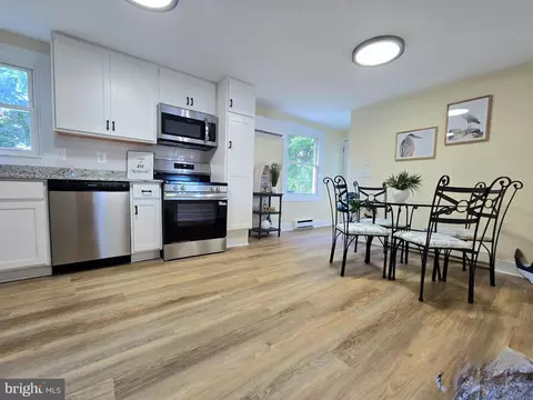 Kitchen - 234 Arundel Rd, Pasadena, MD 21122 photo 2 of 2