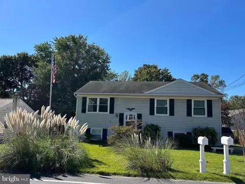 7842 Outing Ave, Pasadena, MD 21122