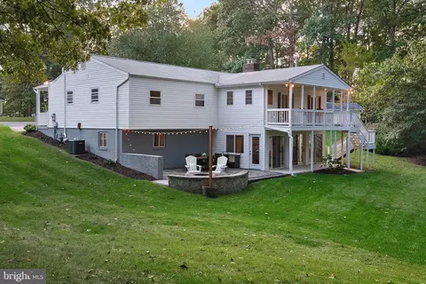 Exterior - 1961 Sigfrid Ct, Annapolis, MD 21401 photo 3 of 26