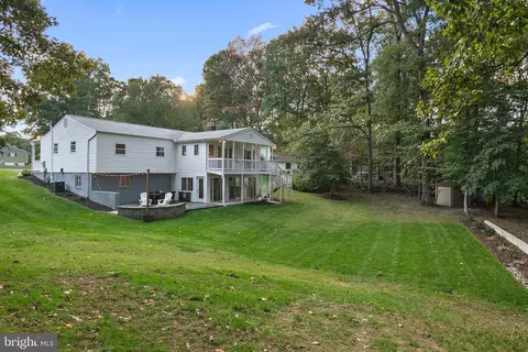 Exterior - 1961 Sigfrid Ct, Annapolis, MD 21401 photo 4 of 26