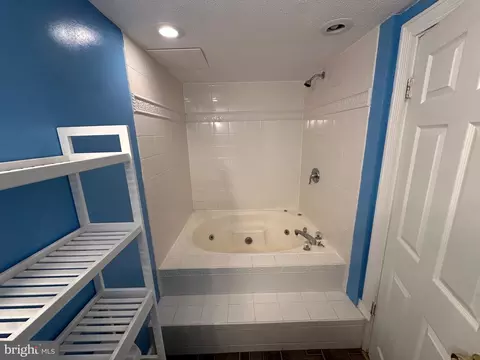 Bath - 719 Willowby Run, Pasadena, MD 21122 photo 2 of 3