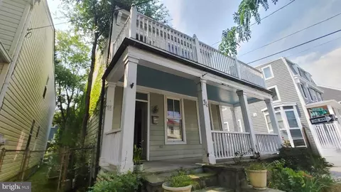 Exterior - 34 Lafayette Ave, Annapolis, MD 21401 photo 2 of 5