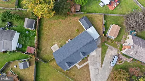 View/Area - 930 Truro Ln, Crofton, MD 21114 photo 3 of 7