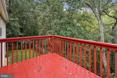 Exterior - 1003 Mastline Dr, Annapolis, MD 21401 photo 2 of 15