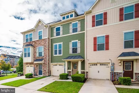 613 Foxwood Dr, Glen Burnie, MD 21060