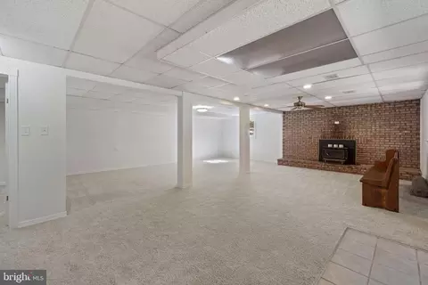 210 Oak Dr, Pasadena, MD 21122 photo 14