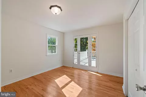 210 Oak Dr, Pasadena, MD 21122 photo 25
