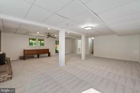 210 Oak Dr, Pasadena, MD 21122 photo 16