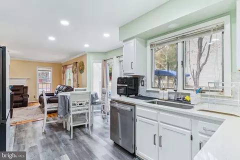 Kitchen - 3522 Forest Haven Dr, Laurel, MD 20724 photo 2 of 2