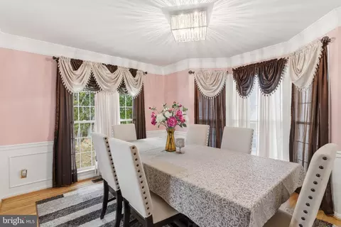 Dining - 3522 Forest Haven Dr, Laurel, MD 20724 photo 2 of 2
