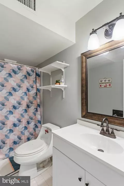 Bath - 3522 Forest Haven Dr, Laurel, MD 20724 photo 4 of 4