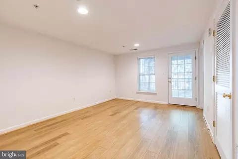 Living - 1217 Birchleaf Ct, Crofton, MD 21114 photo 1 of 7