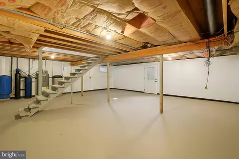 Other - 508 Harbor Dr, Annapolis, MD 21403 photo 6 of 9