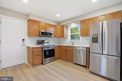 Other - 508 Harbor Dr, Annapolis, MD 21403 photo 1 of 9