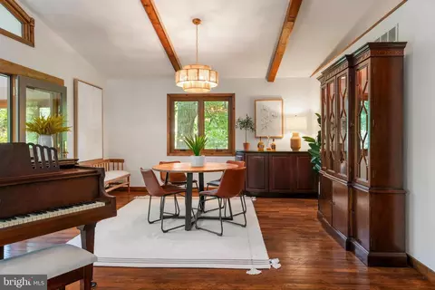 Dining - 1534 Circle Dr, Annapolis, MD 21409 photo 2 of 3