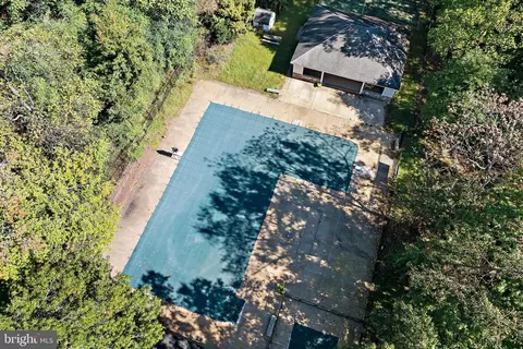 Exterior - 1534 Circle Dr, Annapolis, MD 21409 photo 7 of 7