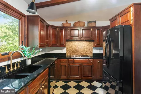 Kitchen - 1534 Circle Dr, Annapolis, MD 21409 photo 1 of 3