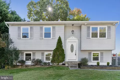 Exterior - 761 212th St, Pasadena, MD 21122 photo 1 of 4