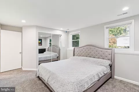 Bedroom - 761 212th St, Pasadena, MD 21122 photo 2 of 3