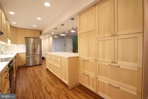311 Sharon Dr, Pasadena, MD 21122 photo 9