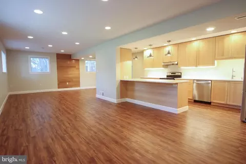 311 Sharon Dr, Pasadena, MD 21122 photo 11