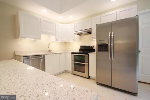 311 Sharon Dr, Pasadena, MD 21122 photo 28