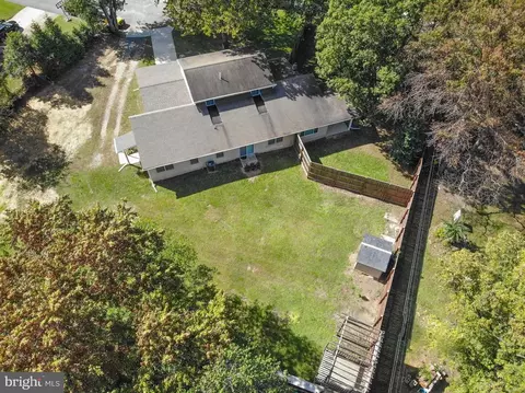 311 Sharon Dr, Pasadena, MD 21122 photo 45