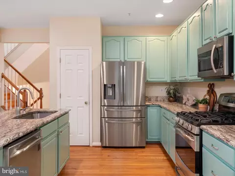 Kitchen - 2604 Streamview Dr, Odenton, MD 21113 photo 3 of 3