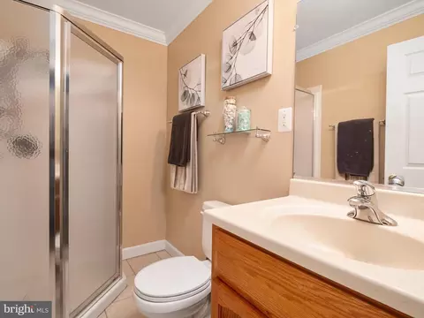 Bath - 2604 Streamview Dr, Odenton, MD 21113 photo 4 of 4