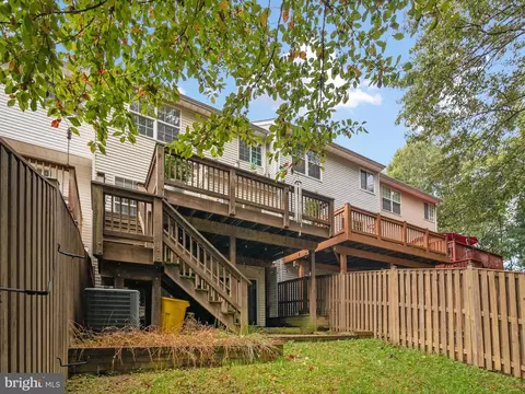 Exterior - 2604 Streamview Dr, Odenton, MD 21113 photo 5 of 17