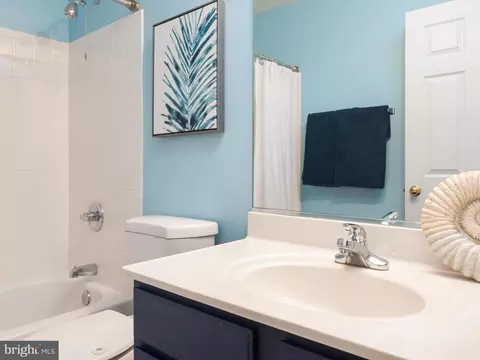 Bath - 2604 Streamview Dr, Odenton, MD 21113 photo 3 of 4