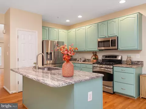 Kitchen - 2604 Streamview Dr, Odenton, MD 21113 photo 2 of 3