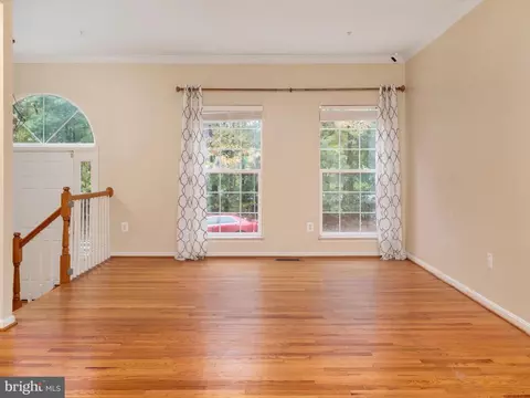 Living - 2604 Streamview Dr, Odenton, MD 21113 photo 4 of 7