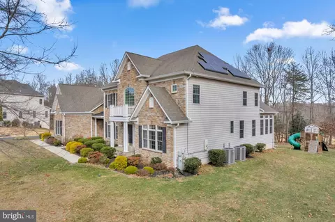 Exterior - 1638 Carnoustie Dr, Pasadena, MD 21122 photo 13 of 17
