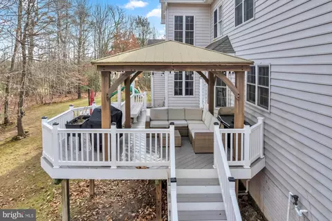 Exterior - 1638 Carnoustie Dr, Pasadena, MD 21122 photo 16 of 17