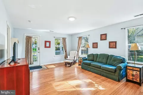 Living - 575 6th St, Pasadena, MD 21122 photo 2 of 2