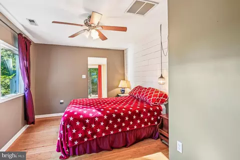 Bedroom - 575 6th St, Pasadena, MD 21122 photo 1 of 6