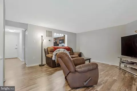 Living - 2564 Log Mill Ct, Crofton, MD 21114 photo 2 of 2