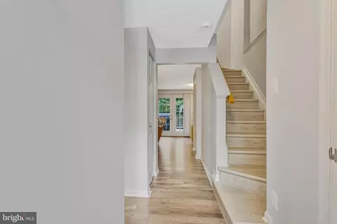 Entry Way - 2564 Log Mill Ct, Crofton, MD 21114 photo 1 of 2