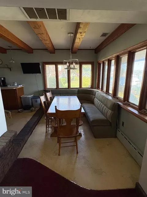 Dining - 1919 Surf Cir, Pasadena, MD 21122 photo 1 of 1