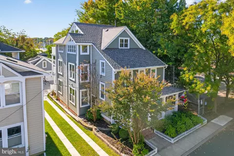 215 Chester Ave, Annapolis, MD 21403